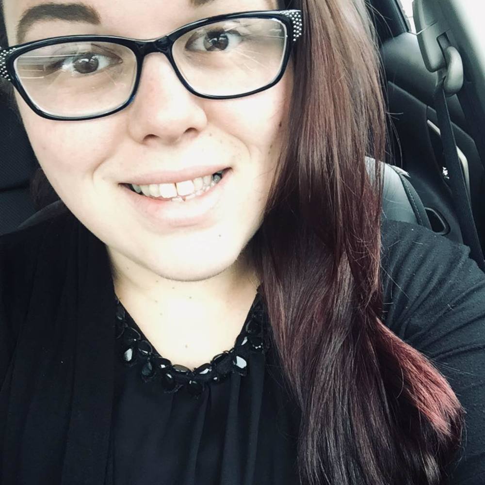 Meet your Posher, Danielle